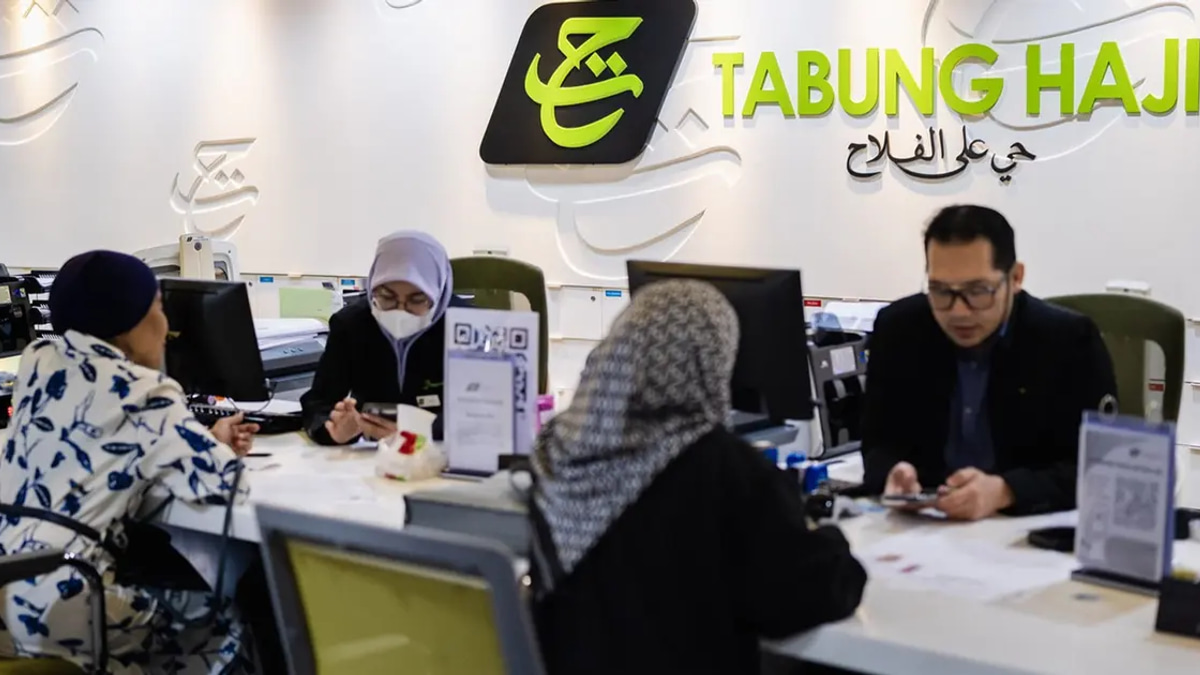 Anti-corruption watchdog demands ban on political appointments following damning Tabung Haji findings