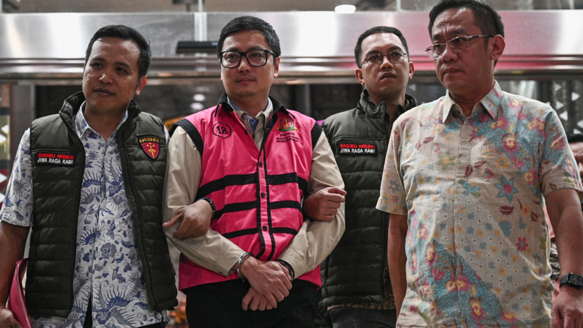 Indonesia expands graft inquiry into free meals scheme as arrests mount