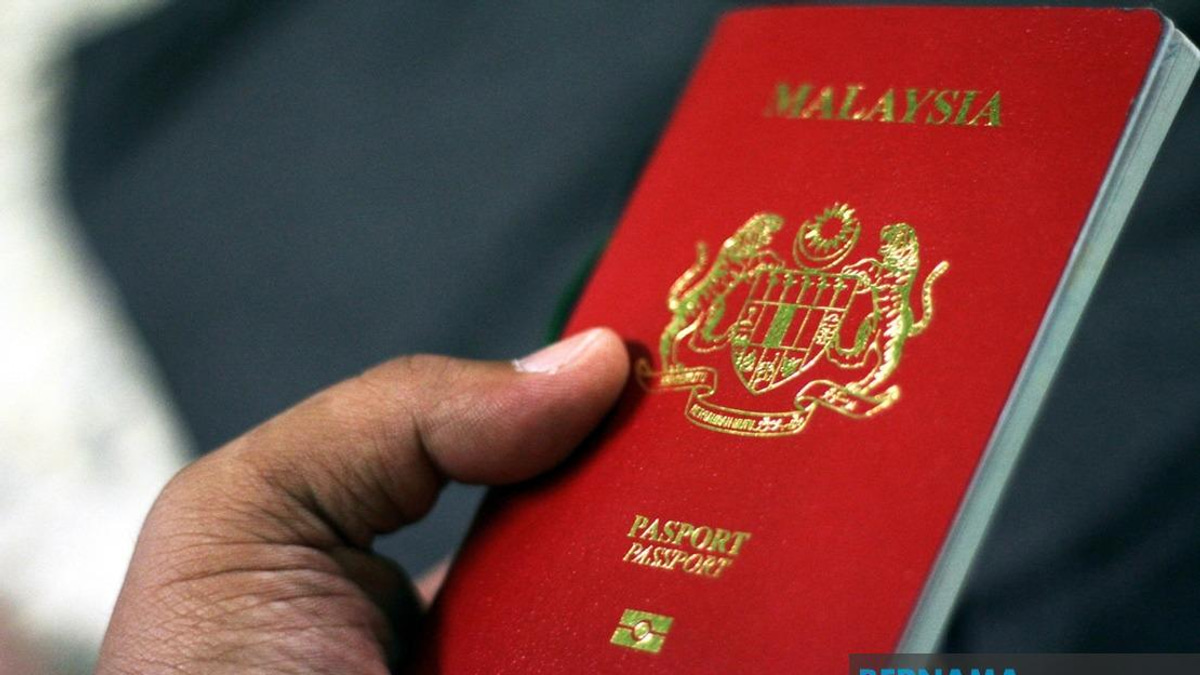 PM Anwar to Launch New Malaysian Passport With 94 Advanced Security Features