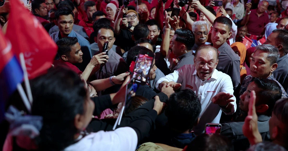 Anwar Reveals Pakatan Harapan's Full 56-Candidate Lineup for July Johor Election