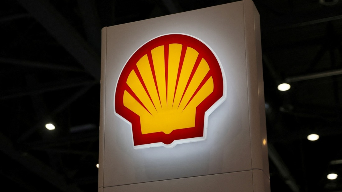 Shell's Profits Surge 70% as Oil Volatility and Iran Tensions Reshape Energy Markets