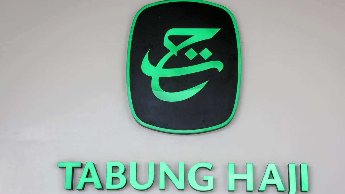 Anwar Pushes for Parliamentary Debate on Tabung Haji Probe Findings