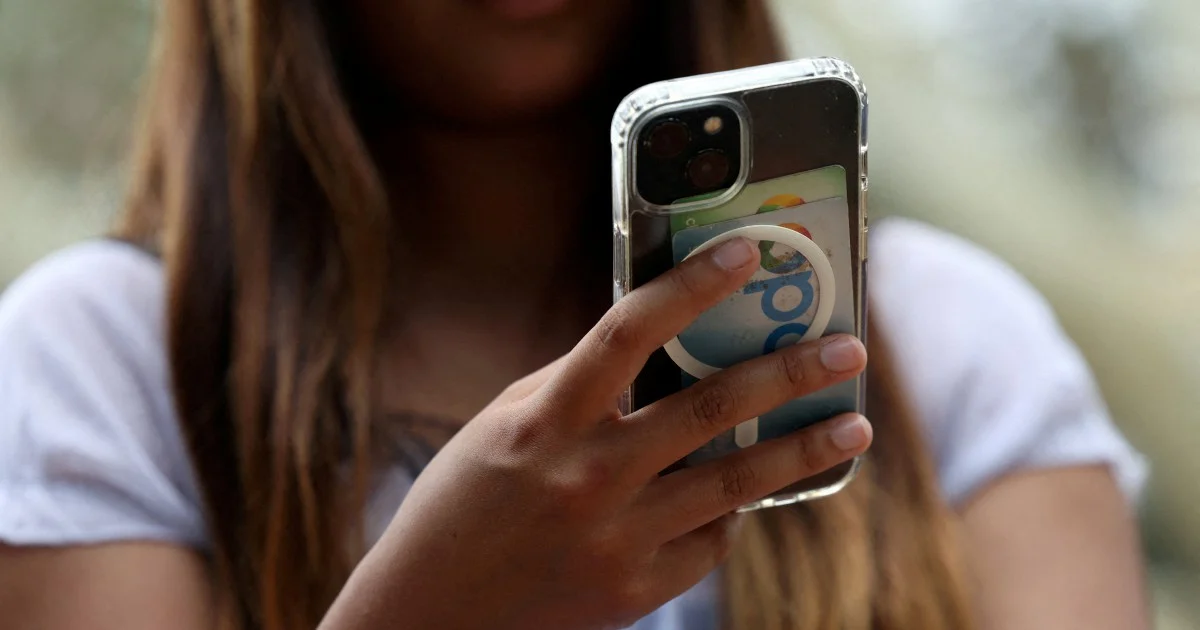 Australia Empowers Regulator to Enforce Under-16 Social Media Ban Against Tech Giants