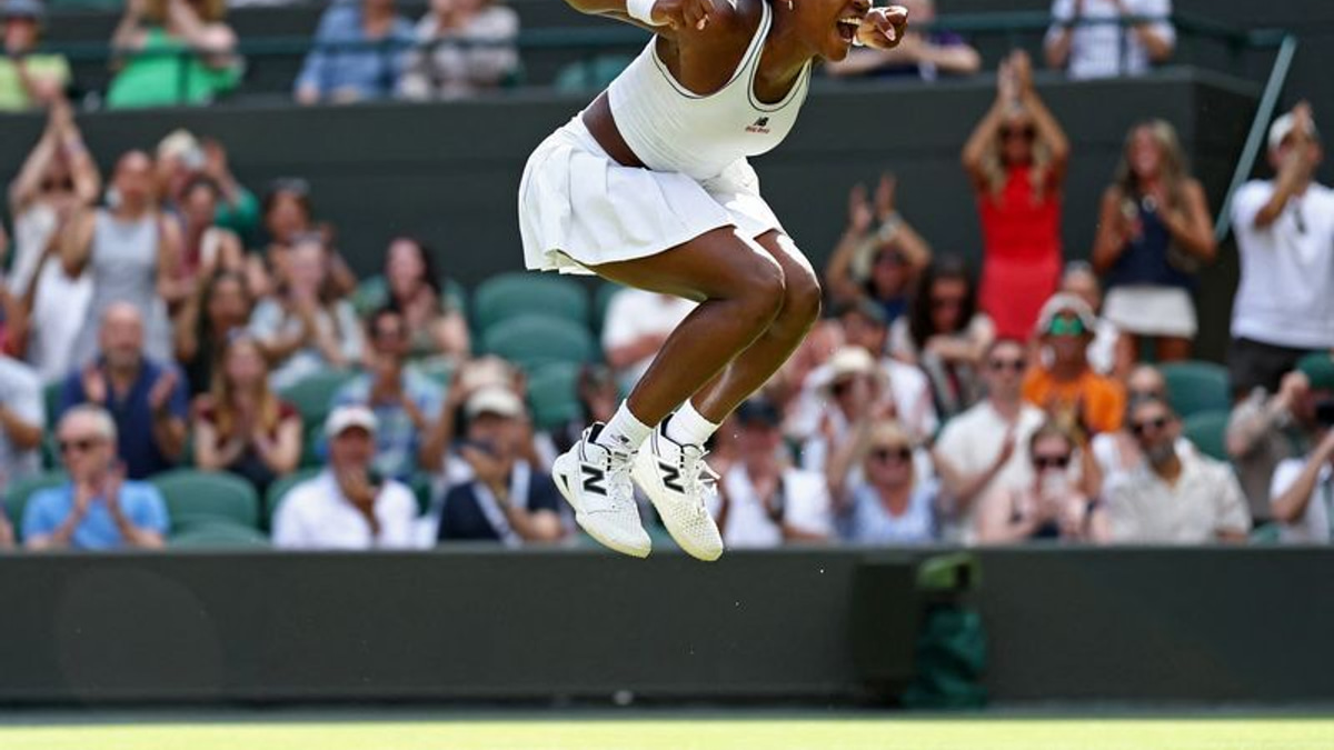 Gauff Escapes Wimbledon Scare in Thrilling Tiebreak to Advance