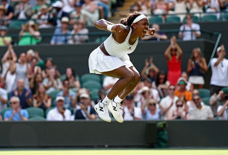 Gauff Escapes Wimbledon Scare in Thrilling Tiebreak to Advance