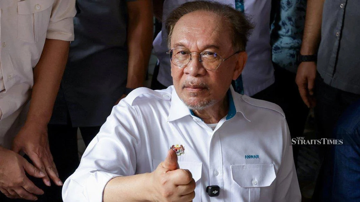 Anwar Ibrahim Tops Popularity Rankings in Latest Merdeka Centre Survey