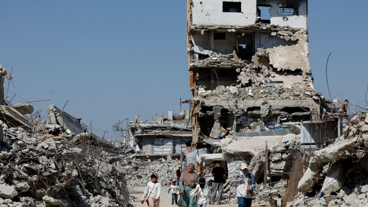 Gaza Death Toll Passes 73,400 As Ceasefire Violations Continue