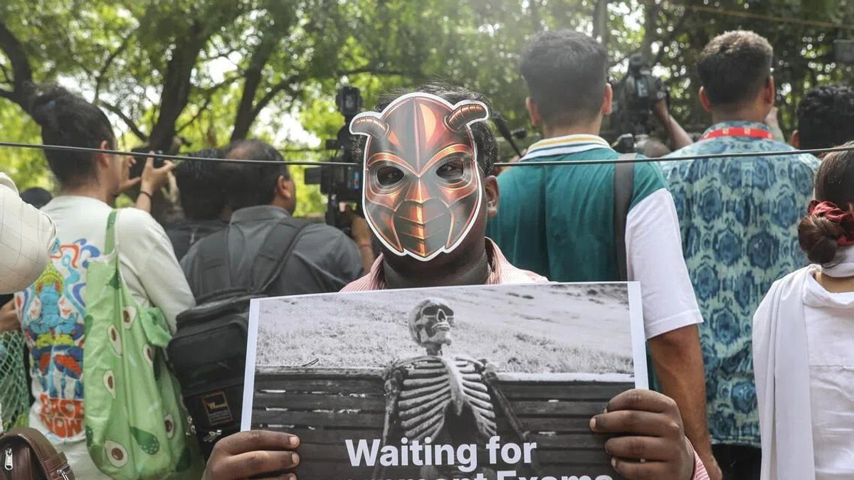 India Conducts Medical Exam Retest Under Unprecedented Security After High-Profile Cheating Scandal