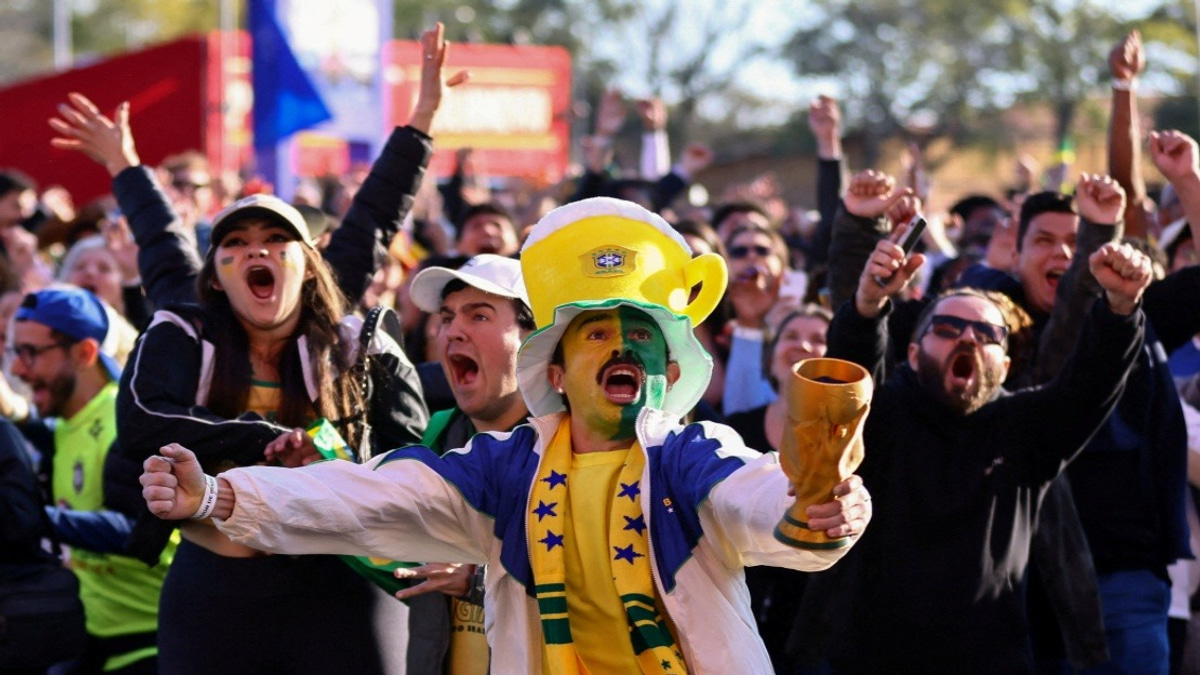 Brazil Edges Japan in Thrilling World Cup Encounter to Reach Round of 16