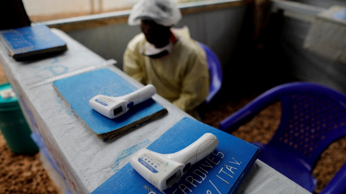 French Doctor Recovers from Ebola, Discharged After Treatment