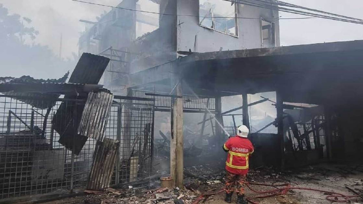 Man Arrested for Setting Fire to Mother's House in Jitra