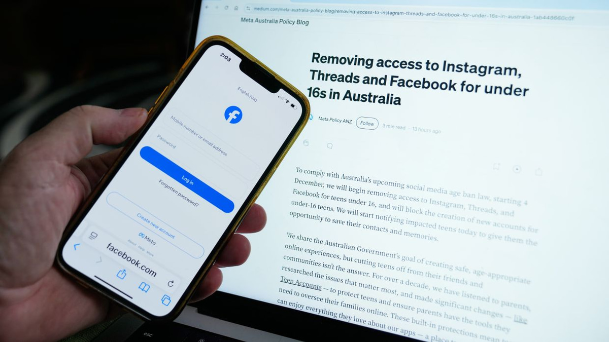 Australian PM Slams Opposition Delay on Child Social Media Ban Enforcement Powers