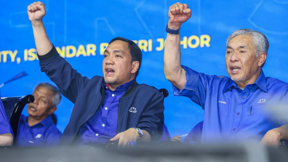 Zahid Keeps Door Open to BN-PAS-Wawasan Coalition Talks Ahead of Johor Election