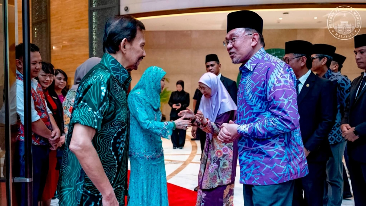 Anwar Extends Birthday Wishes to Brunei Sultan, Reaffirms Malaysia-Brunei Ties