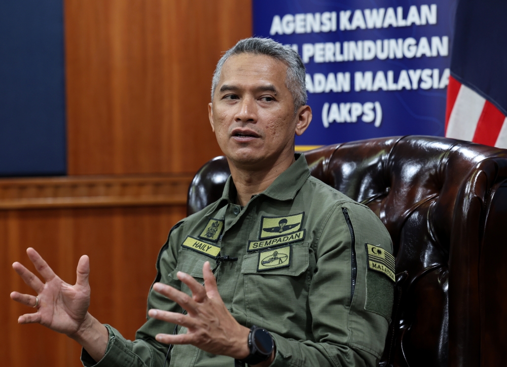 Malaysia Airlines Pilot's Luggage Passed Through KLIA Without Incident Before Jakarta Drug Arrest, Border Chief Confirms
