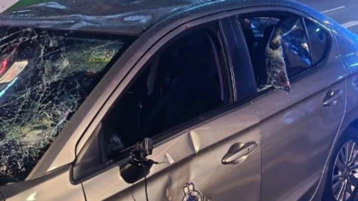 Foreign Vagrant Arrested After Smashing Police Car with Brick in Kuala Lumpur