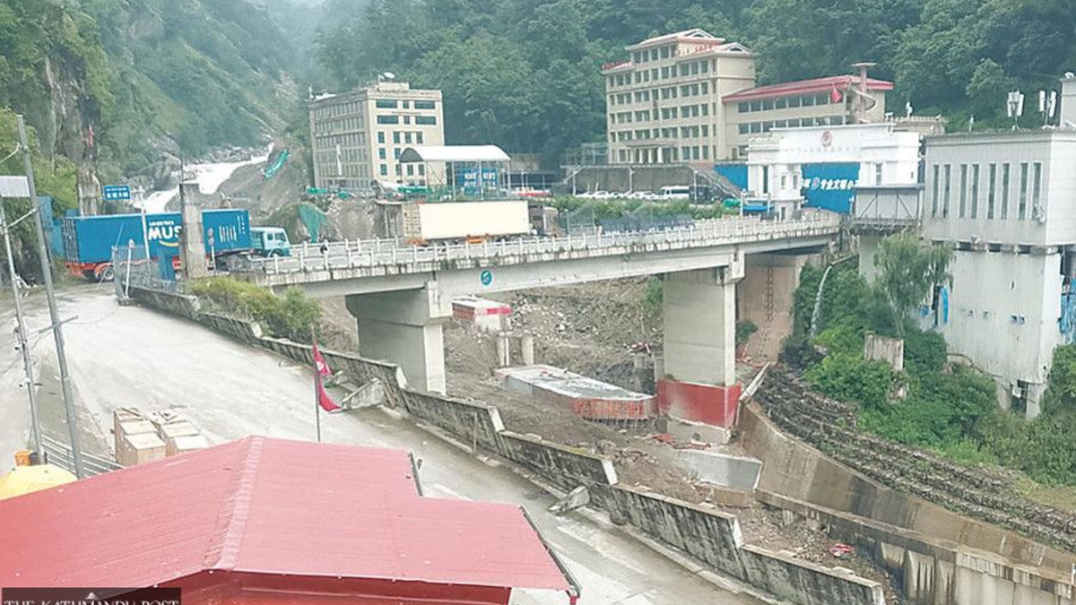 Nepal's China Trade Routes Face Recurring Monsoon Chaos, Straining Regional Commerce