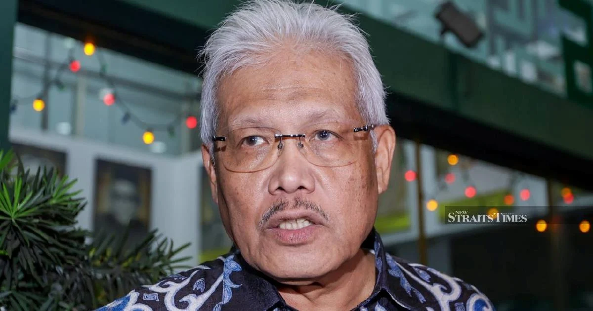 Formal Notice on Hamzah's Opposition Leadership Role to Be Filed Before Parliament Reconvenes