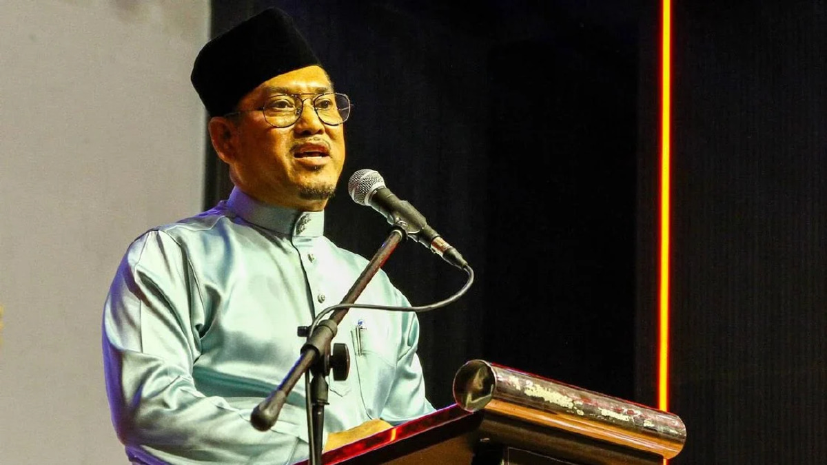 Bersatu Leader Criticises PN Coalition Partner Over Contradictory Political Positioning