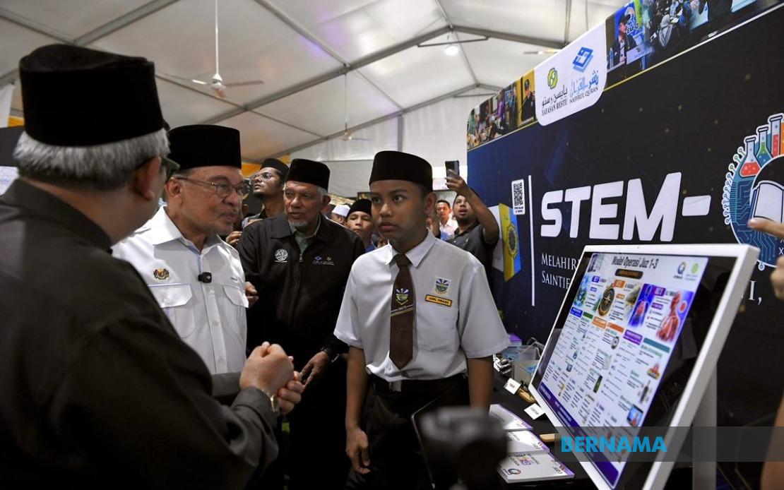 Anwar Allocates RM4.6 Million to Upgrade Islamic Schools Across Penang