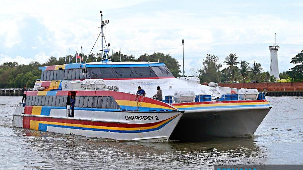 Ferry Operators Urge Swift Action on Silting Crisis Threatening Langkawi Shipping Routes