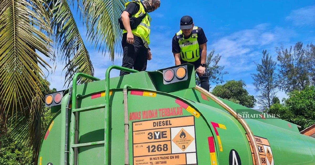 Illegal Diesel Operation Shut Down in Miri; 15,000 Litres Seized and Four Arrested