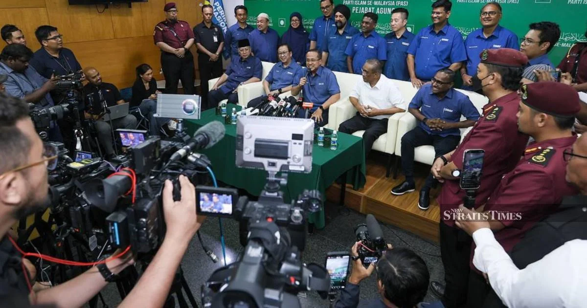 Perikatan Nasional to Finalise Johor Seat Distribution at Crisis Meeting