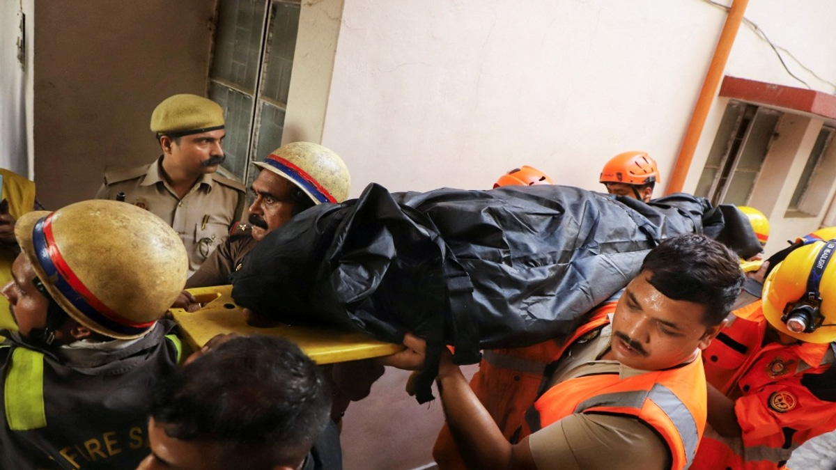 Fifteen Killed in Lucknow Commercial Building Fire; Young Students Among Victims