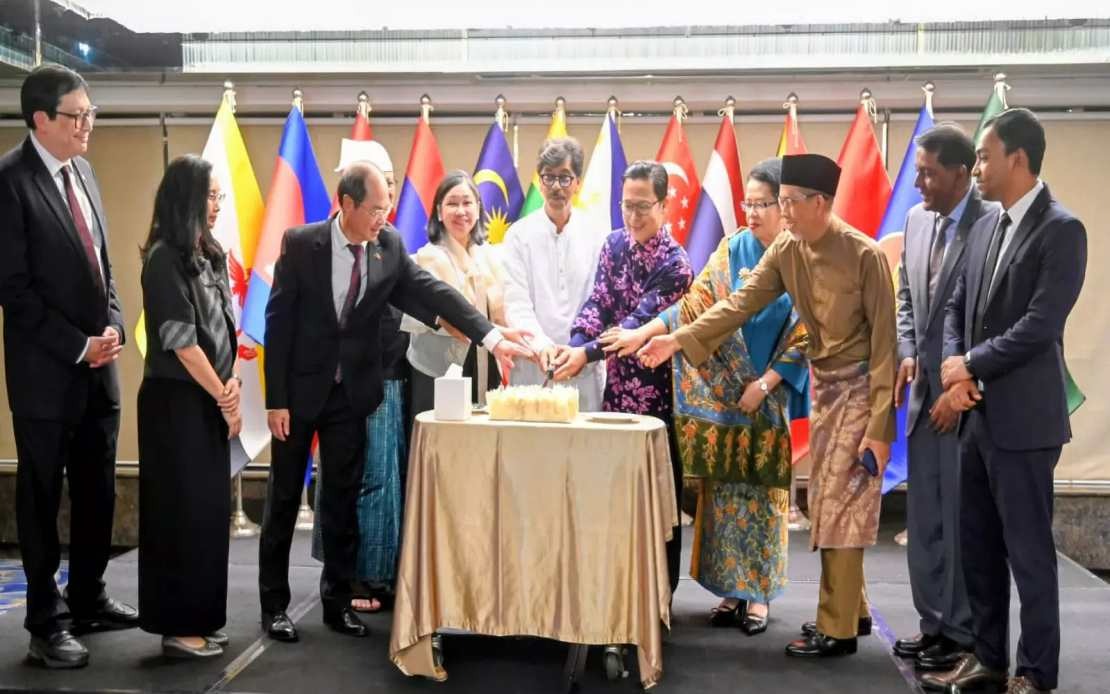 Bangladesh Pursues Deeper Engagement With ASEAN, Eyes Sectoral Partner Status