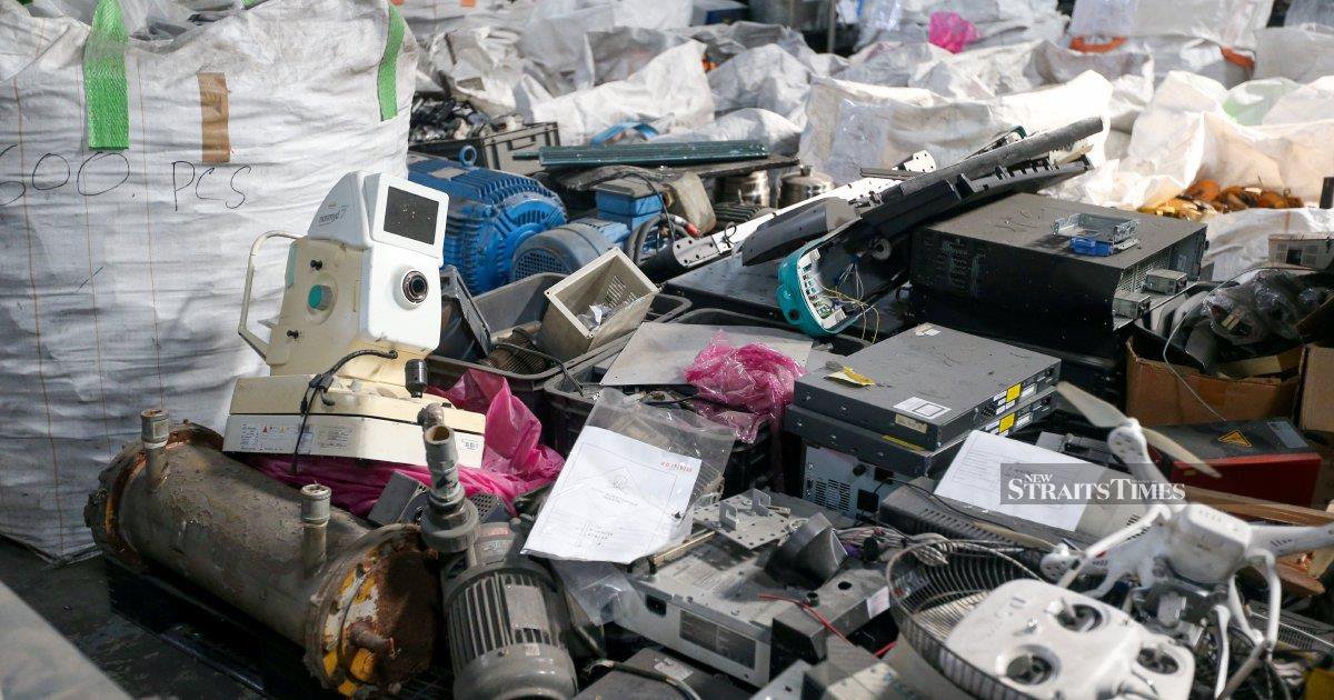 Ten GOF Personnel Arrested Over Penang E-Waste Factory Extortion Allegations