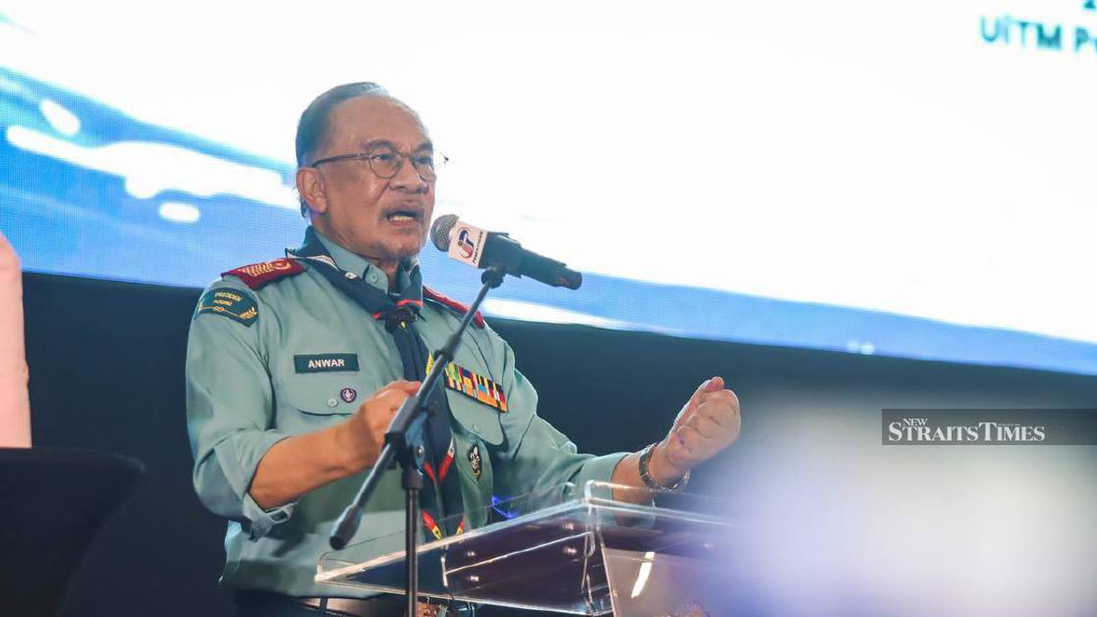 Anwar Calls for Overhaul of Colonial Laws to Fulfil True Independence