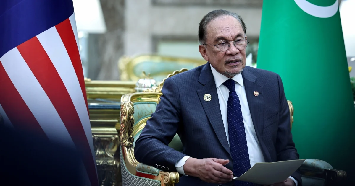 Anwar Welcomes Potential US-Iran Deal, Sees Regional Stability Benefits
