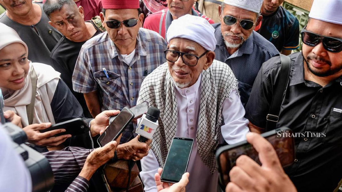 Hadi Questions PM's Absence from Parliament's TH RCI Sitting