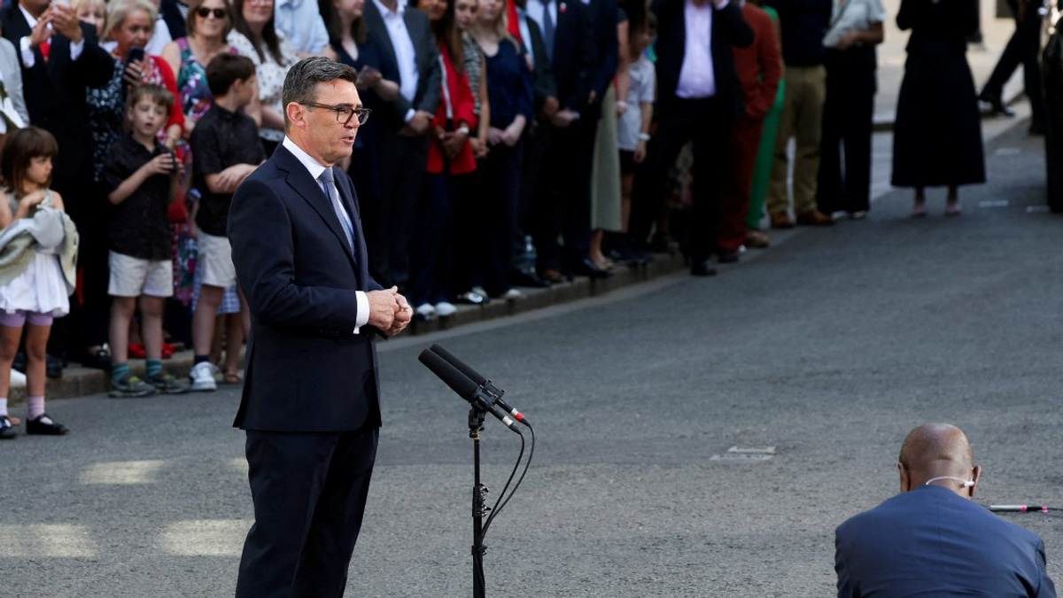 Burnham Takes Office as UK Prime Minister, Overhauling Cabinet and Charting Leftward Course