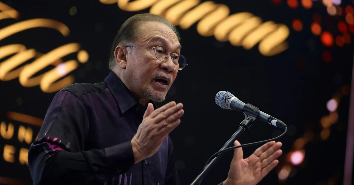 Malaysia Pivots Toward High-Tech Future, Says Anwar
