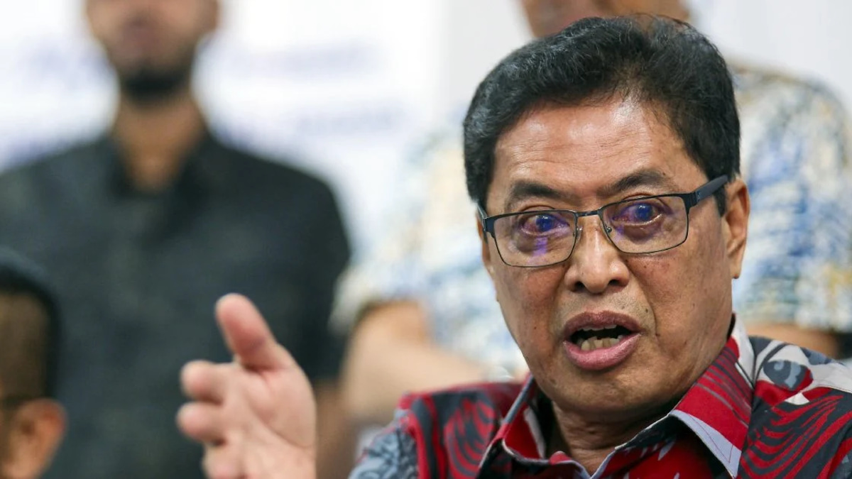 Why Hide Azam Baki's Share Records? Zaid Ibrahim Challenges Azalina's Refusal