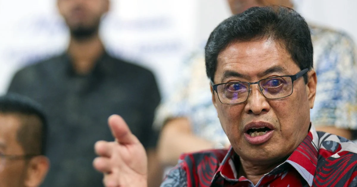 Why Hide Azam Baki's Share Records? Zaid Ibrahim Challenges Azalina's Refusal