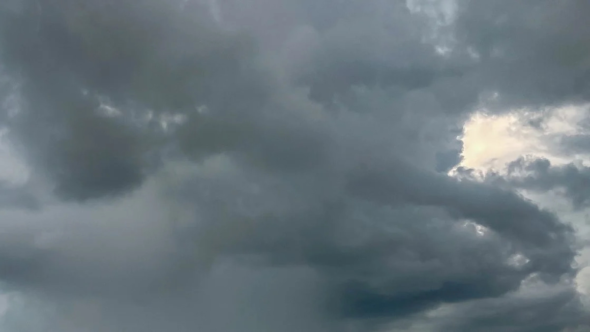Severe Weather Alert: Heavy Rains and Strong Winds Hit Northern States Through Midday