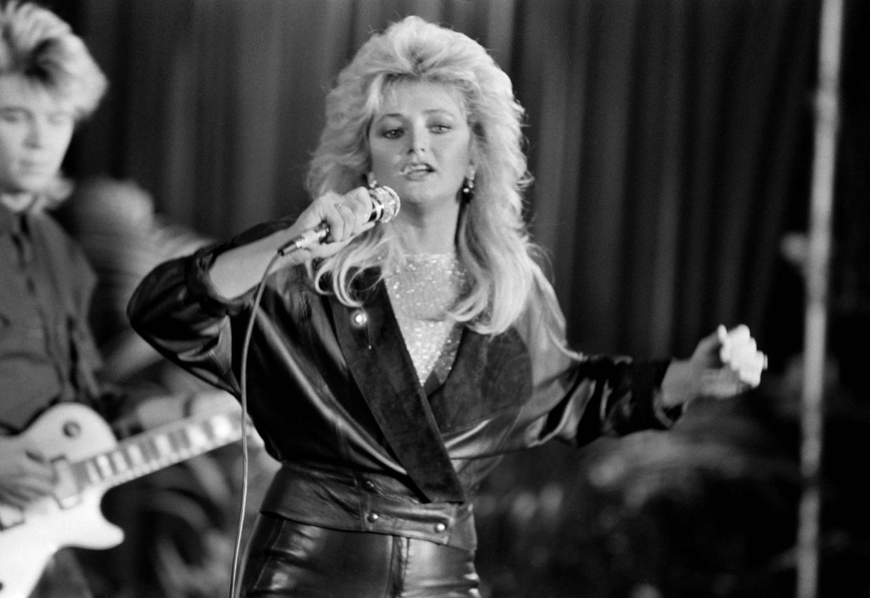 Bonnie Tyler, Voice of '80s Power Ballad 'Total Eclipse of the Heart', Dies at 75