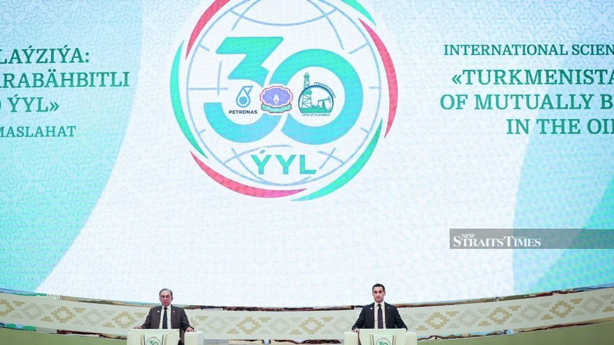 Malaysia Deepens Energy Ties with Russia and Turkmenistan Under Anwar's Leadership