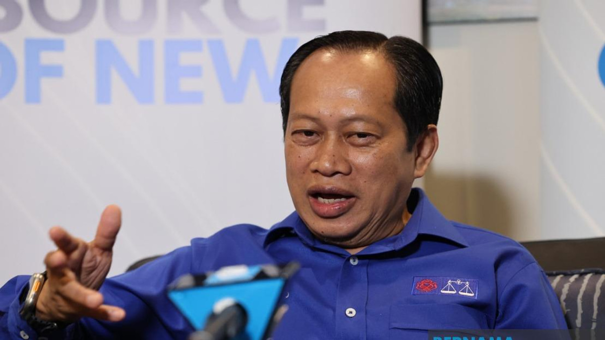 Road Maintenance Demands Unified Effort From All Stakeholders, Says Ahmad Maslan