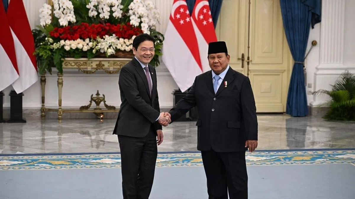 Singapore and Indonesia pledge to keep Strait of Malacca open and secure for all traffic