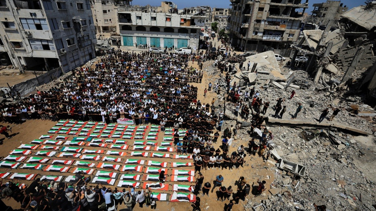 Gaza's Medical Crisis Deepens as Ceasefire Talks Stall on Second-Phase Implementation