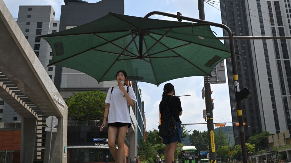 South Korea's Heat Crisis Exposes Workplace Safety Divide Between Big Business and Small Employers