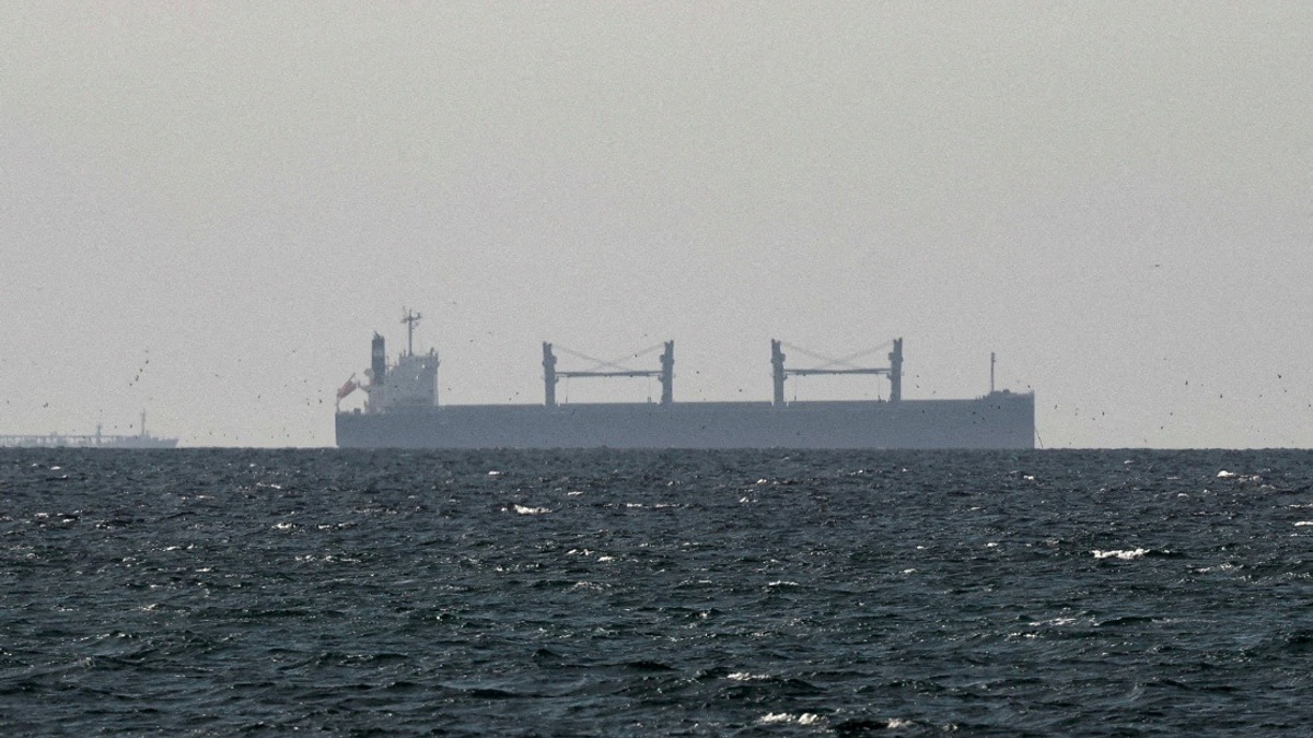 Iran Claims Two Oil Tankers Hit Mines in Strait of Hormuz Amid Escalating Regional Tensions