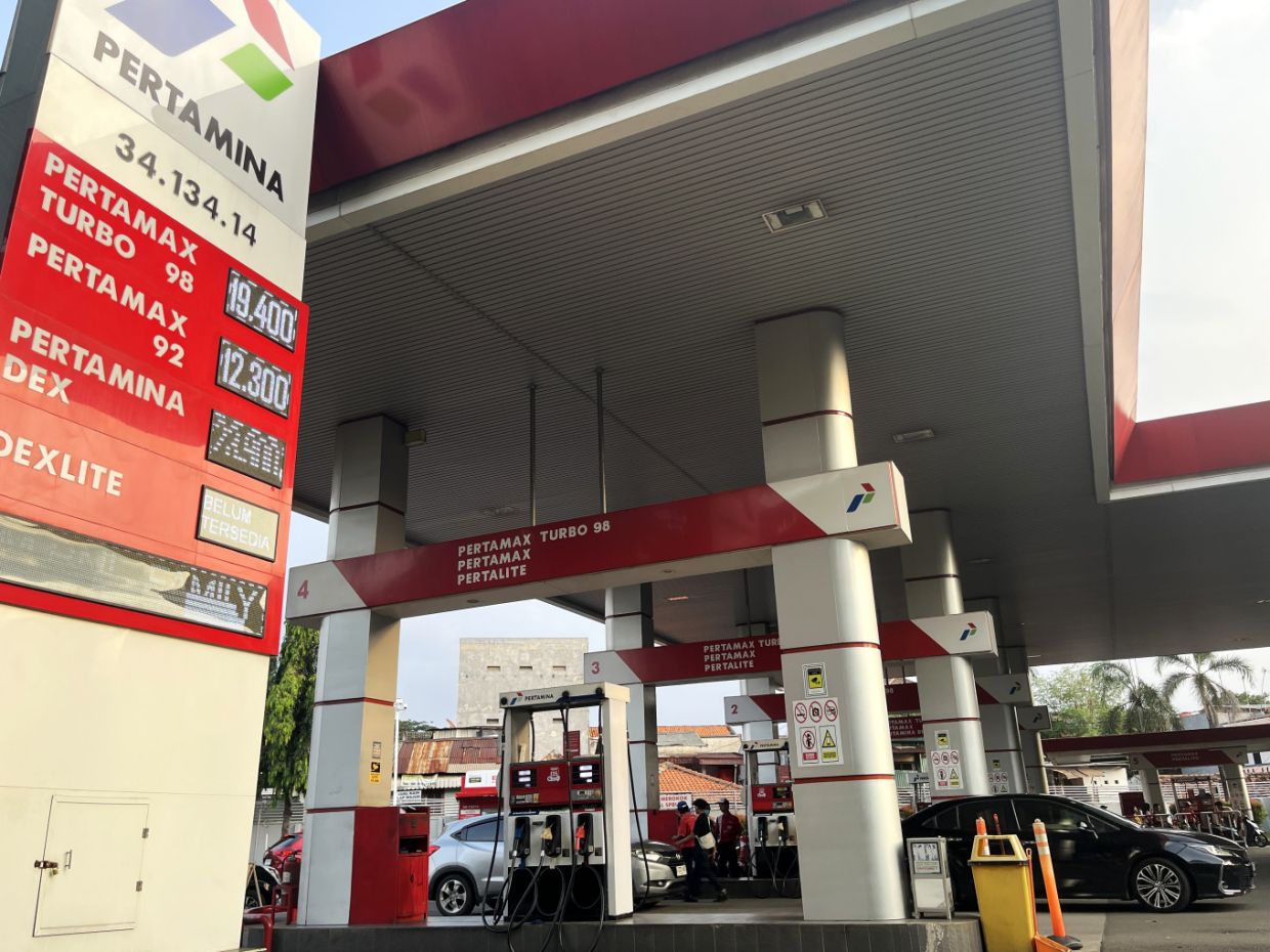 Indonesia Eyes Vehicle-Based Curbs on Cheap Fuel as Subsidy Burden Grows
