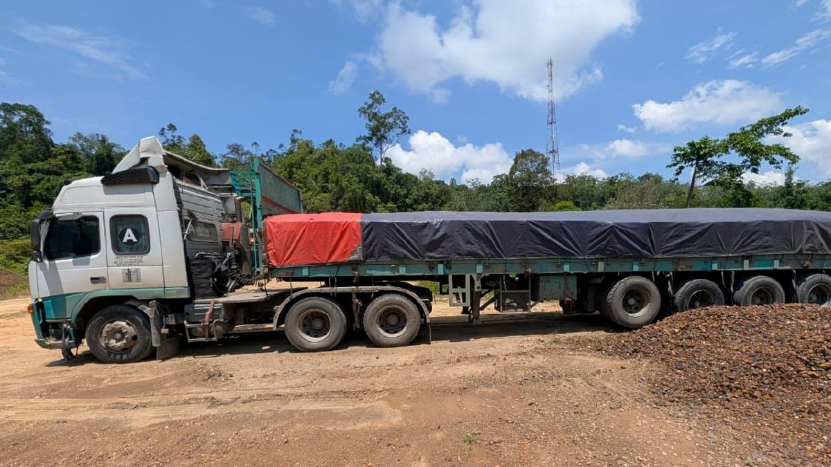 Six detained in crackdown on illegal mining; equipment worth RM2.98 million seized