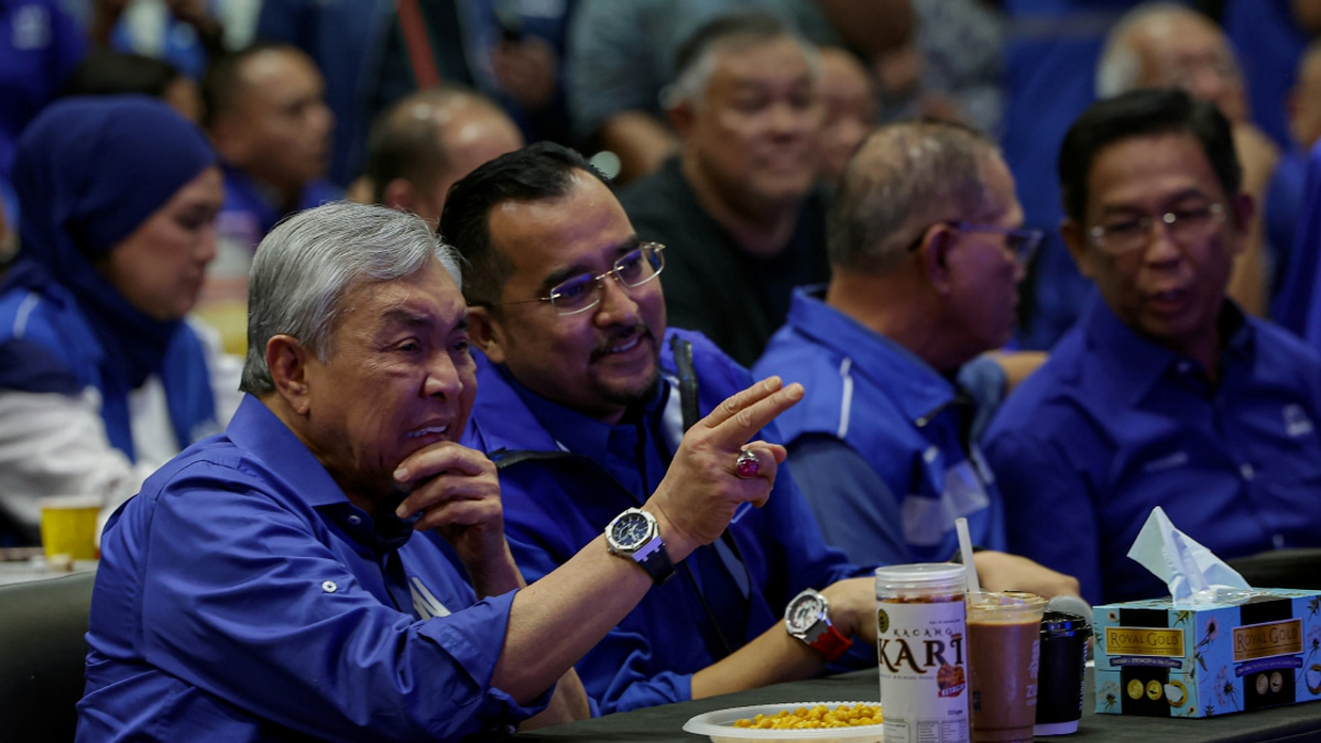 Asyraf Cautions Umno Against Repeating History of Arrogance Following Negri Sembilan Victory