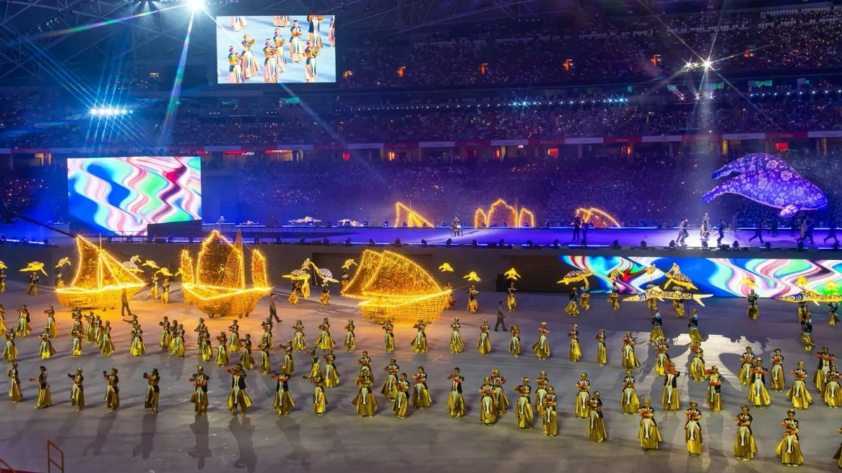 Singapore Marks 61st National Day with Iconic Parade Return to National Stadium