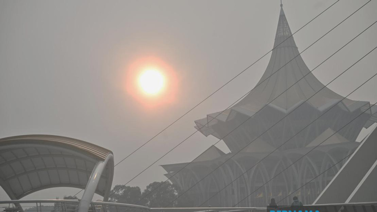 591 Sarawak Schools Shut as Extreme Heat and Drought Trigger Environmental Crisis